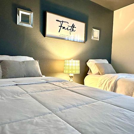 Traveler Stay Plus Eagle Pass Eksteriør billede